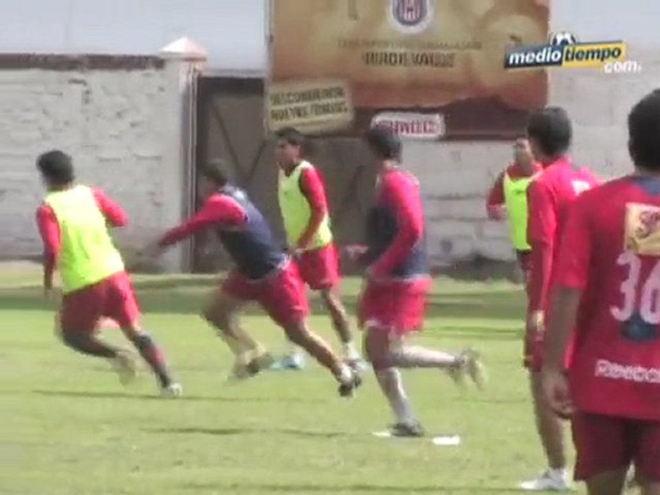 Medio Tiempo.com - Entrevista exclusiva a Javier "Chicharito" Hernández