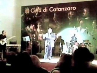 Lucarelli a Catanzaro racconta la sua Africa - 1di4