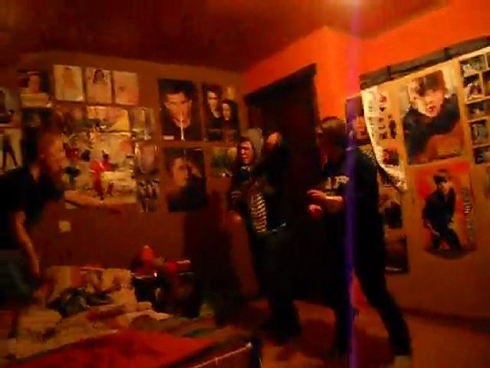 Ces instants avec la petite cousine, les petits cousins *