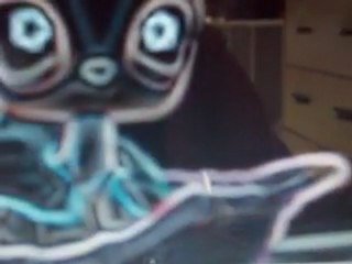 LPS version - Who's that chick