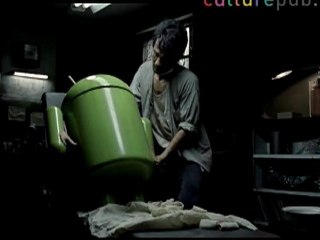 Gory Android has thumbs up / Sony Ericsson SuperBowl