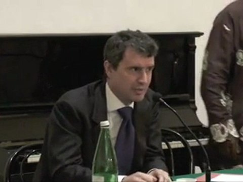 Marco Cochi, collaboratore sindaco di Roma alla cooperazione decentrata al Forum Madre Africa del 24 maggio 2009 (2di3)