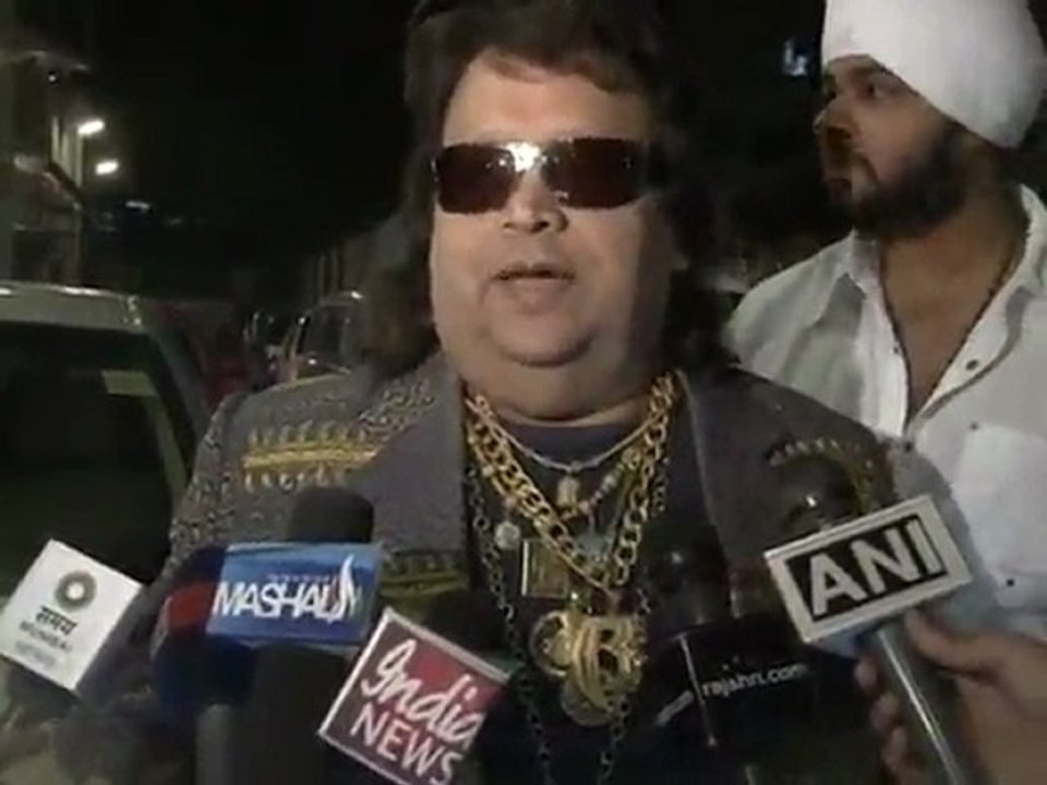 Tribute To Michael Jackson In Bollywood Style - Bollywood News