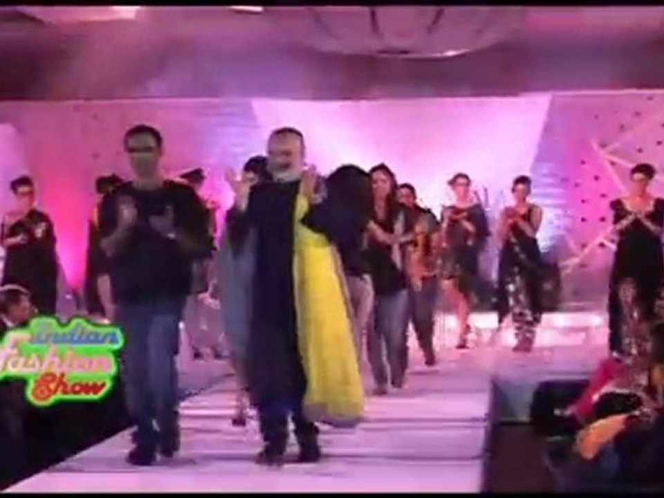 DANCE EVENT AT DAREWALA WORLD JEWELLERY FASHION SHOW