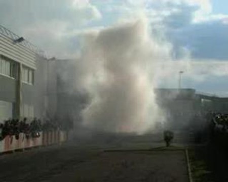 Burn gollum village moto de nantes