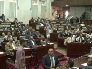 Yemen MPs pass emergency law despite youth appeal