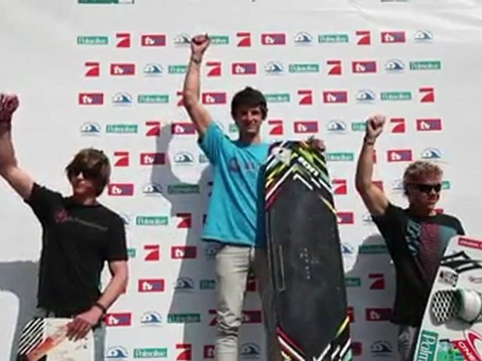 Kiteboarding - Tenerife Waves and Freestyle