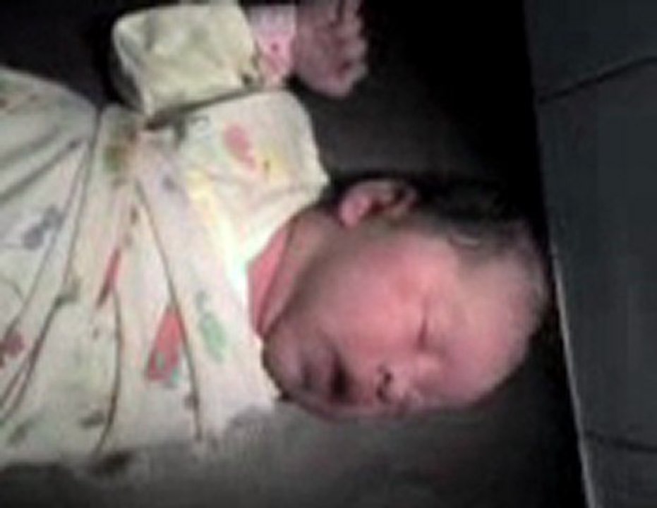 My baby daughter just born 15 minutes, in midwife ...