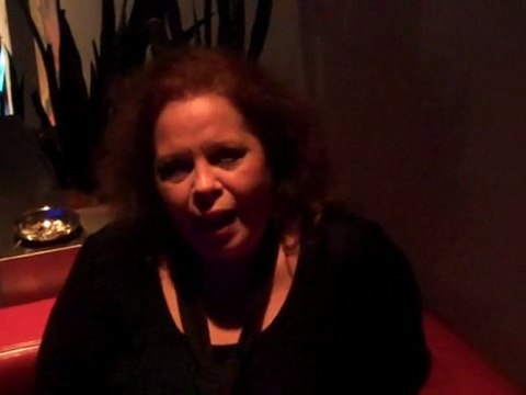 H Μέτη Καρατζά στο cosmo.gr