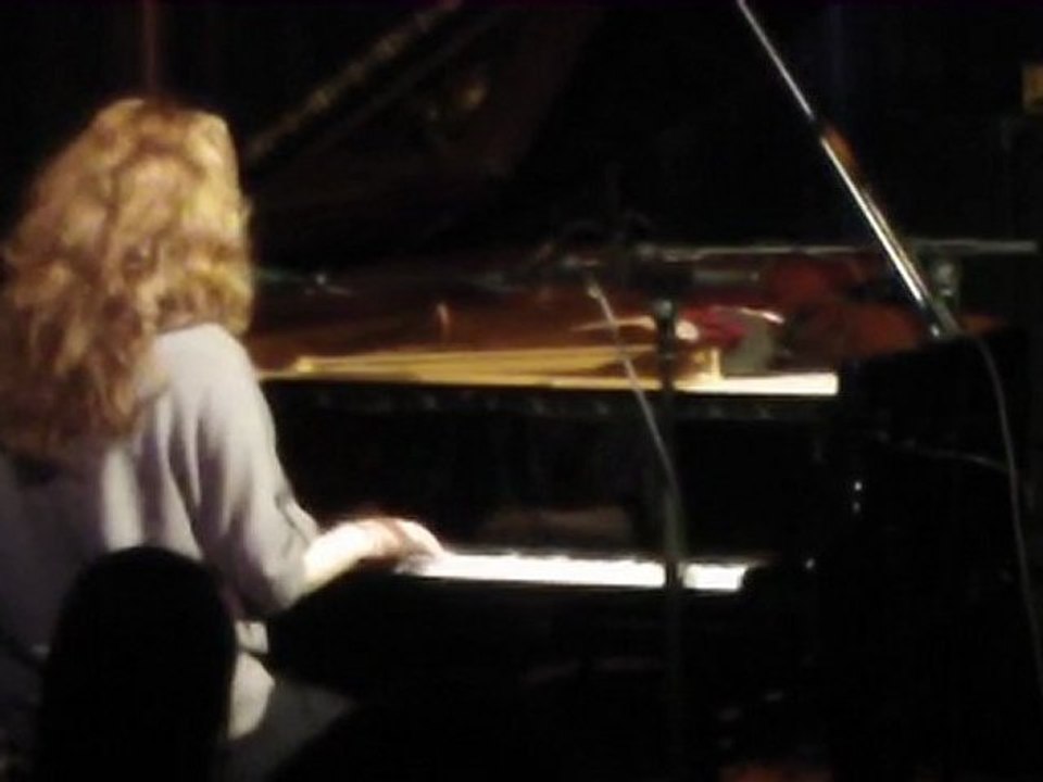 katja katsuba (voc, piano) live @ A-TRANE berlin 2011