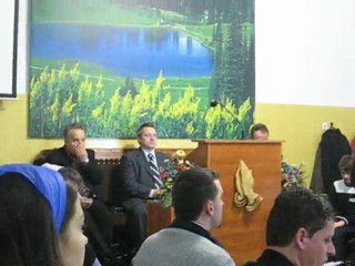 Adela Muntean (cred ce nu pot vedea)