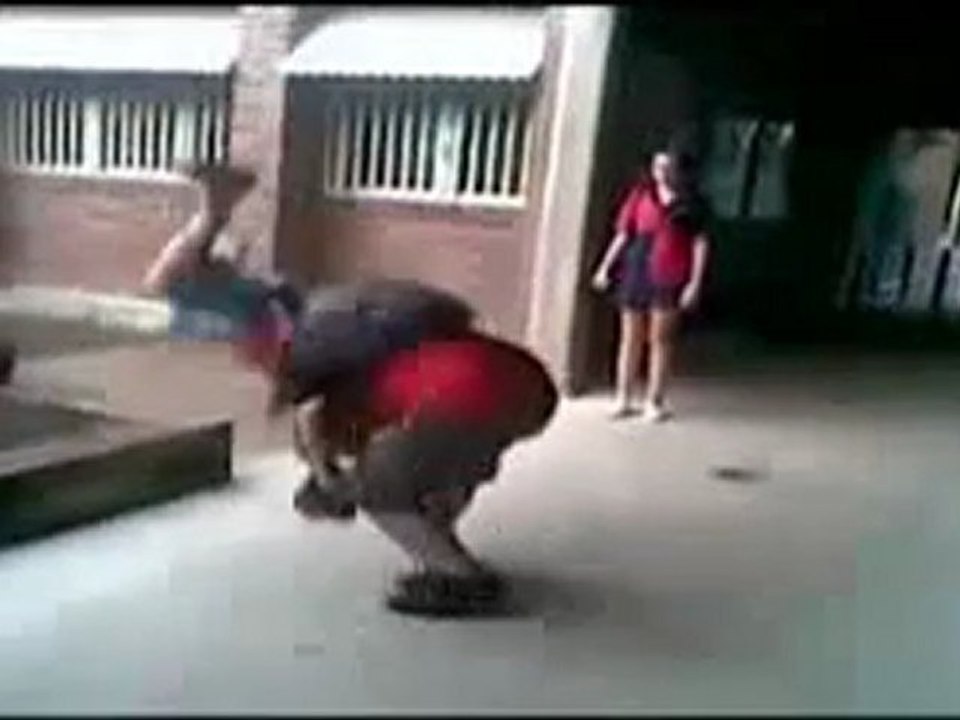 0148 - Bagarre entre deux collègiens