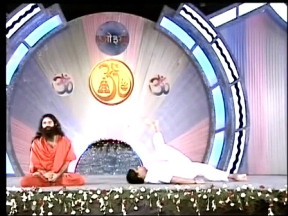 Baba Ramdev - Easy Exercises To help reduce Body Weight - Yoga Health Fitness