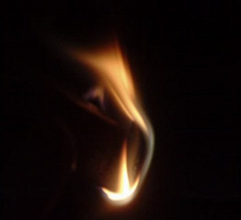 Güzide Kasacı --Aşk Denilen Ateşe Yanalım Mı