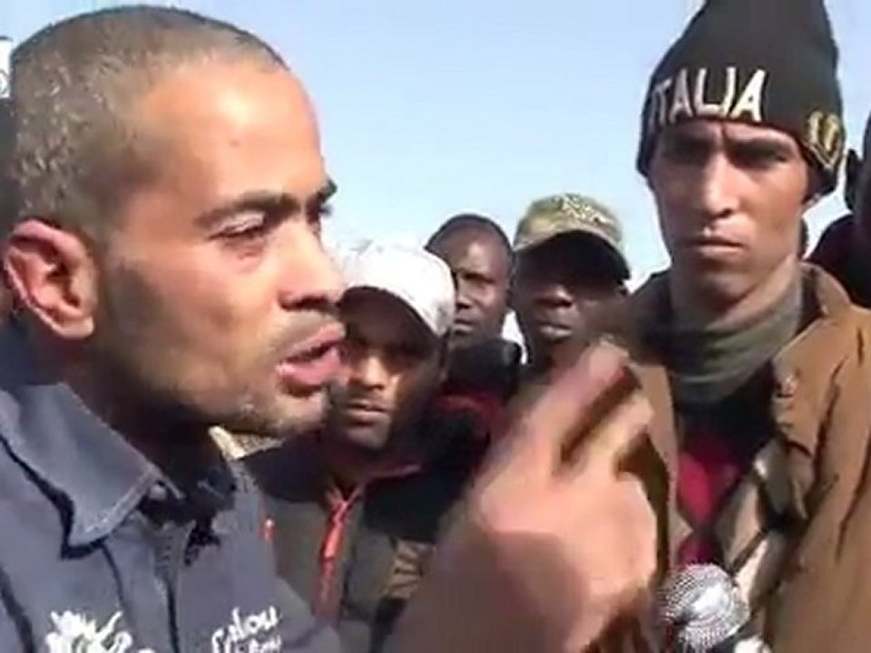 Africano: "Se l'Italia non ci vuole, che lo dica e saremo molto contenti di tornarcene a casa nostra in Africa".