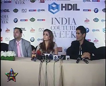 Aishwarya Rai & Manish Malhotra At Press Meet