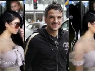 Kim Kardashian Denies Peter Andre Rumours!!