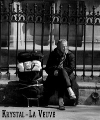 Krystal - La Veuve