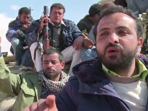 Rebeldes libios piden más ataques aéreos del la coalición