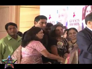 Jaya Bachchan Dazzles at Giants Awards Ceremony ✨