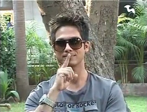 LIP LOCK INTERVIEW with Shahid KAPOOR - Taki Sawant uncensored