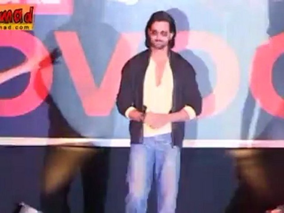 Kites Movie Review Exclusive - Hrithik Roshan & Barbara Mori