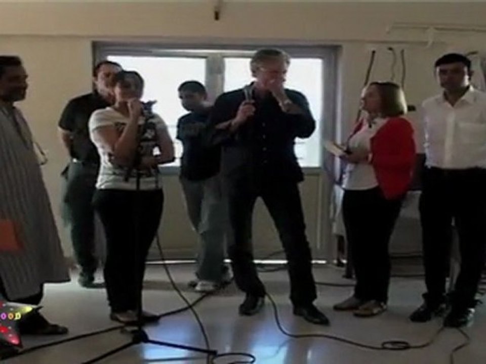 Sonakshi Sinha In Hospital With Cancer Patients