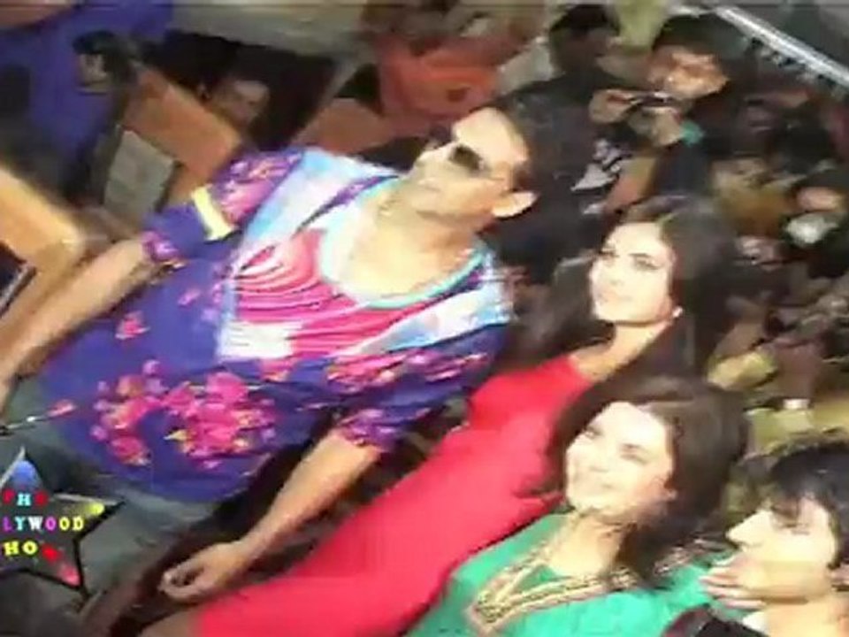 Akshay & Katrina Inaugurating The CD Cover