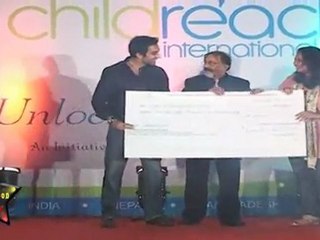 sexy Diva's Kiss Mark on Rahul's Cheek