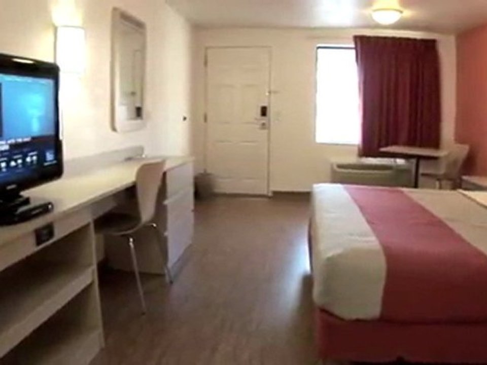 MOTEL 6 CHARLESTON WEST-CROSS LANES Video Tour