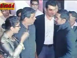 Aamir doesn't bathe regularly !