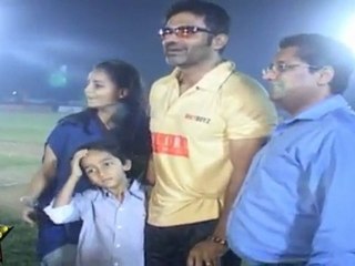 Sunil Shetty Gets Sporty For Charity