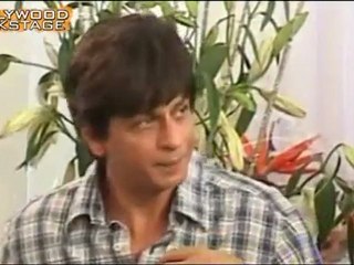 Shahrukh Khan meets his BIGGEST fan !