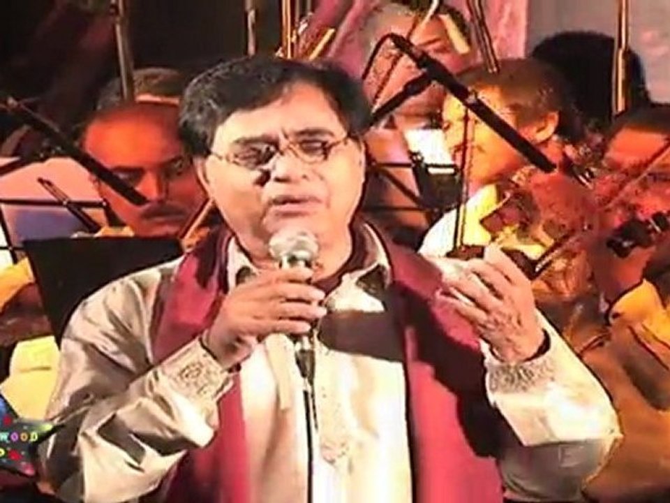 Tum Itna Jo Muskura Rahe Ho By Jagjit Singh