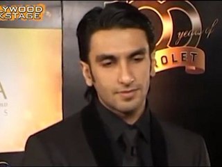 Priyanka INSULTS Ranveer Singh in PUBLIC