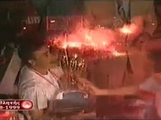 OI FIESTES TOU OLYMPIAKOU (1998 1999)