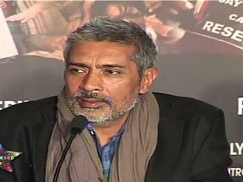 Amitabh Bachchan, saif, Sexy Dipika At Press Meet Of Aarakshan