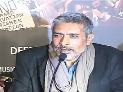 Amitabh bachchan At Press Meet Of Aarakshan