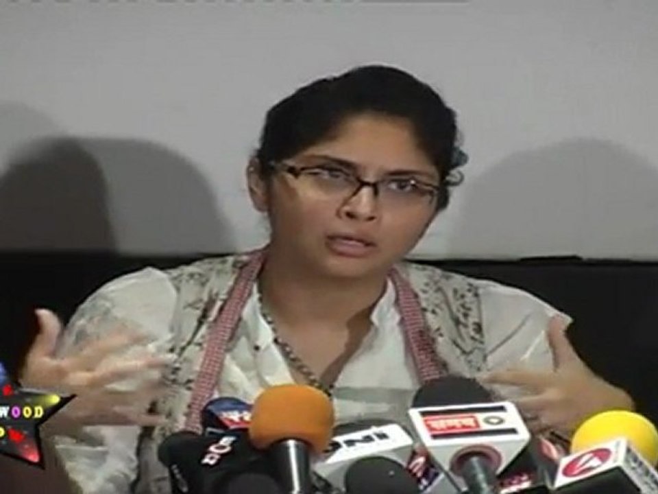 kiran Rao says Its An Art Movie At Dhobi Ghat Press Meet
