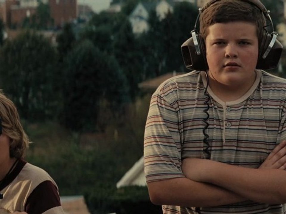 Super 8 | (Trailer)