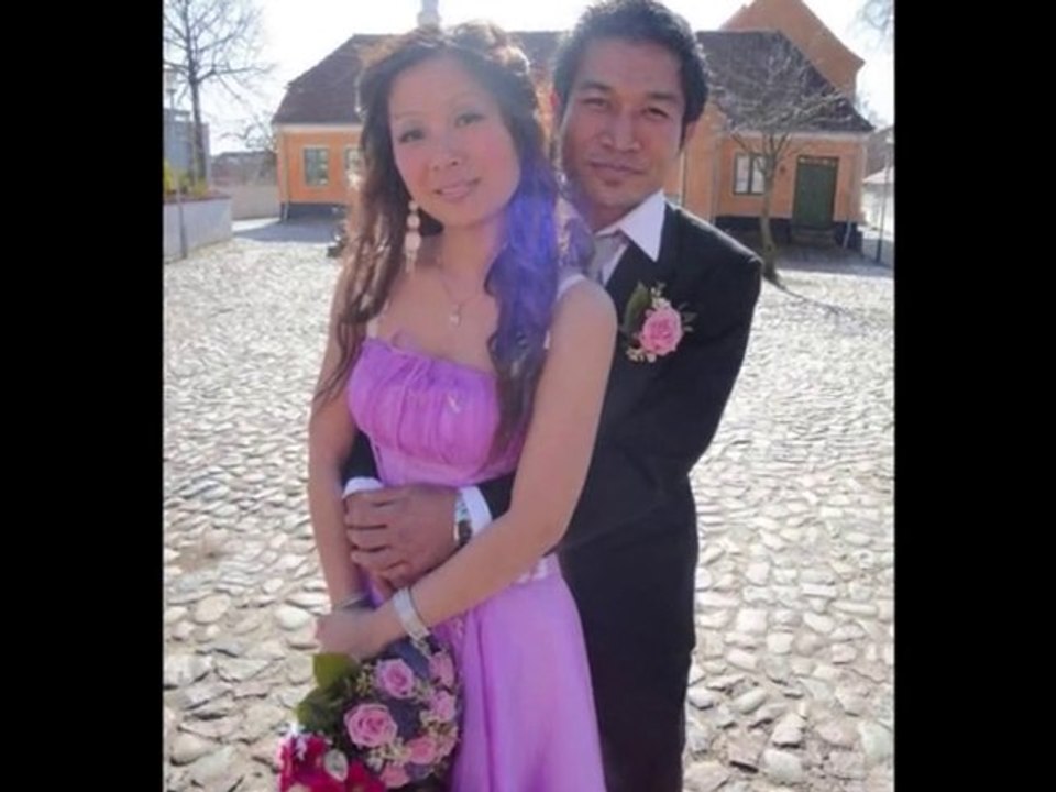 NARRUN AND BEE are wedding 19mart 2011part 3