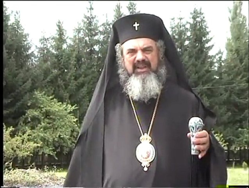 Sfintirea Paraclisului "Sf. Vasile cel Mare" de la demisolul Bisericii "Sf. Ioan Iacob" de la Mănăstirea Neamţ - 4 august 2005