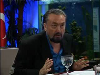 Müjdat Gezen'in Hitler benzetmesi çok çirkin ve yakışıksız. İddia ettiği gibi faşist ortam olsaydı, bu beyanları veremezdi.