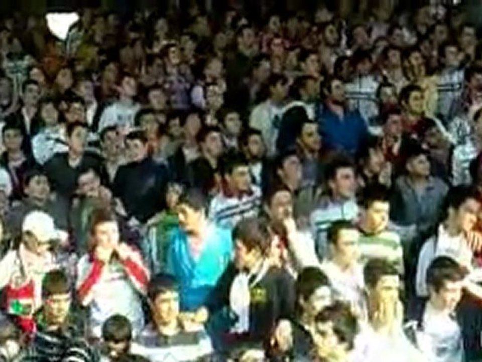 Ooo Şampiyon / Menemen Maçı - www.bayrampasalilar.com