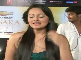 Sonakshi Sinha At Apsara Awards 2011