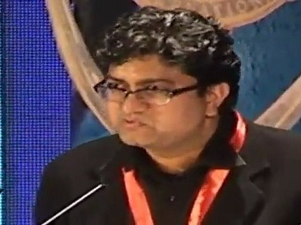 Prasun Joshi Receives Award  Lions Club Gold Awards 2011