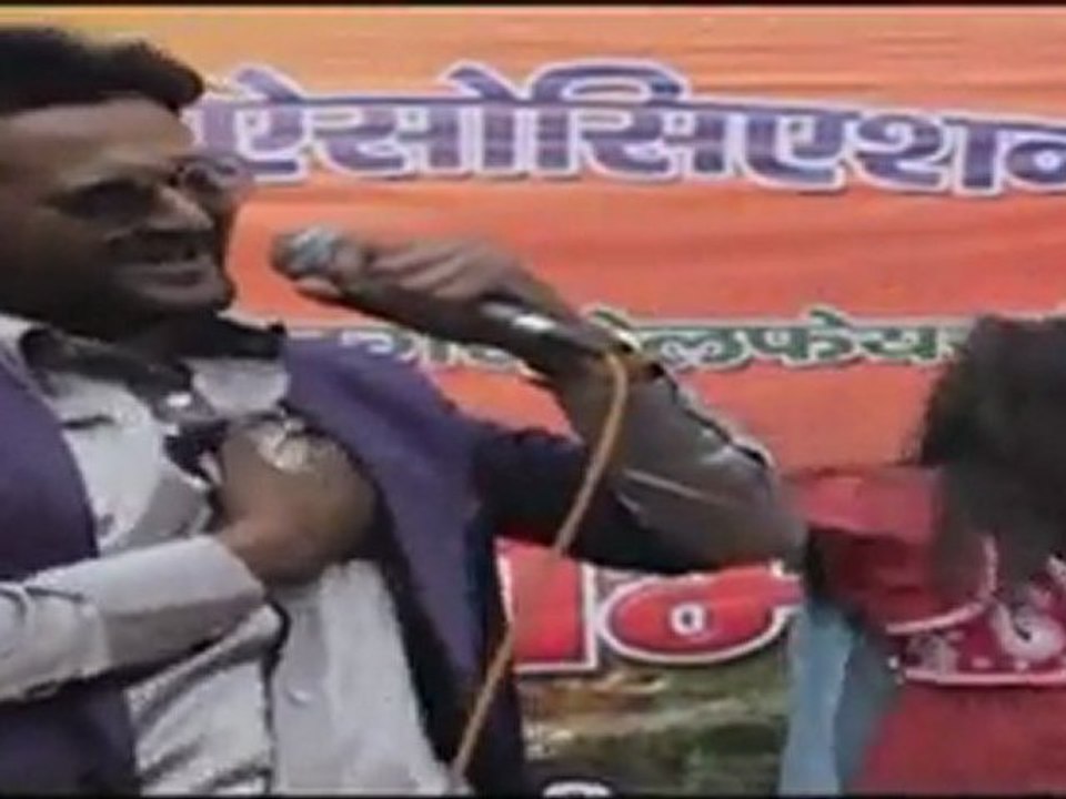 'Sara Sara Sara Sara' Song From 'Ye Saali Zindagi'