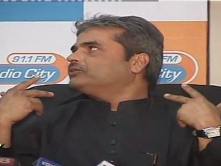 Vishal Bhardwaj At Radio City FM Promotes 'Saat Khoom Maaf'