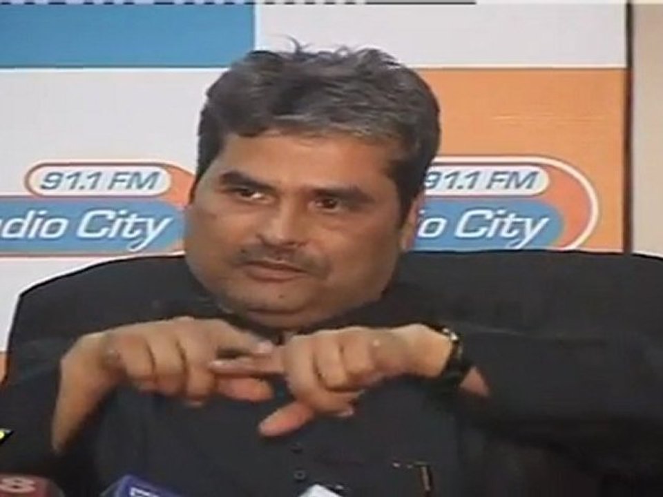 Vishal Bhardwaj At Radio City FM Promotes 'Saat Khoom Maaf'