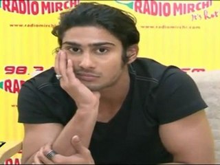 Pratilk Babber Promotes His Flick Dhobi Ghaat At  Radio Mirchi.